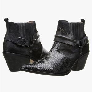 Donald J Pliner Women's Suni Heeled Boot‎ Black Western Silver Detail Size 8.5 M